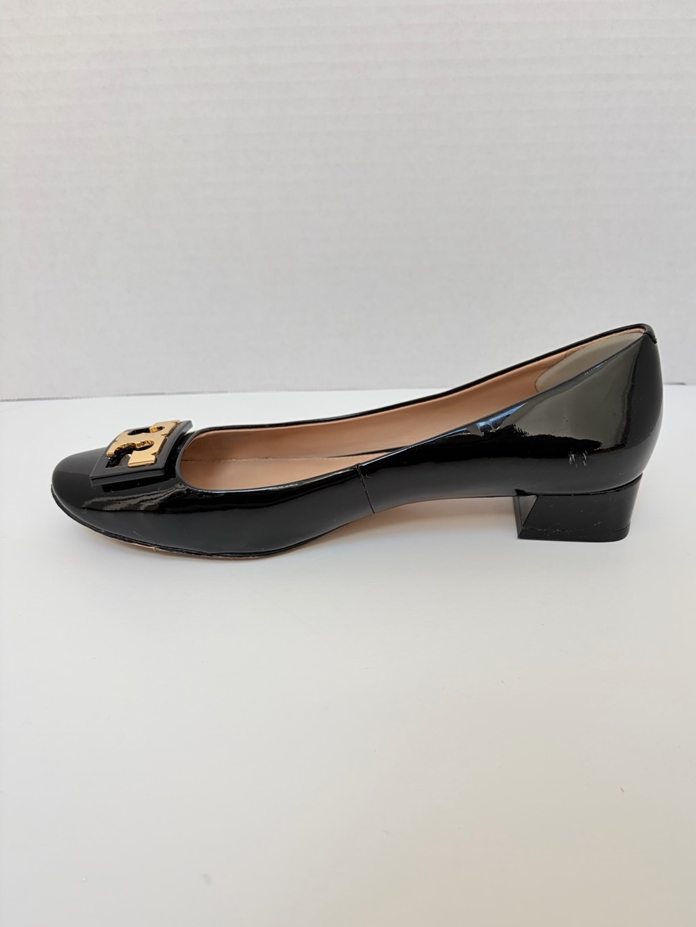 Tory Burch Gigi Pump Square Toe Block Heels Patent Leather Black Gold Size 8.5 - Picture 5 of 14